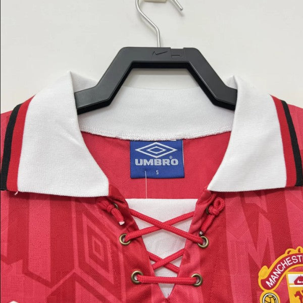 Manchester United 1992-1994 Home Retro Jersey | Classic Red Football Shirt with Lace-Up Collar | Umbro Vintage Replica